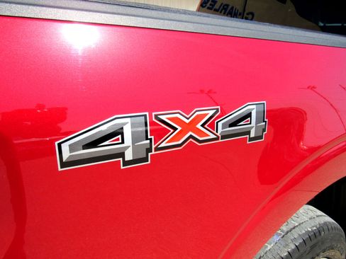 Used 2023 Ford F150 Lariat w/ Equipment Group 502A High image 42