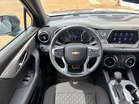 Used 2022 Chevrolet Blazer LT w/ LPO, Sport Package image 3