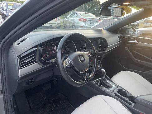 Used 2019 Volkswagen Jetta R-Line FWD image 25