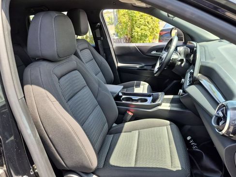 Used 2025 Chevrolet Equinox LT AWD/4WD image 31