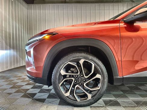 Used 2024 Chevrolet Trax RS w/ Sunroof Package image 30