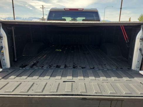 Used 2021 GMC Sierra 2500 SLE w/ SLE Value Package; AWD/4WD image 18