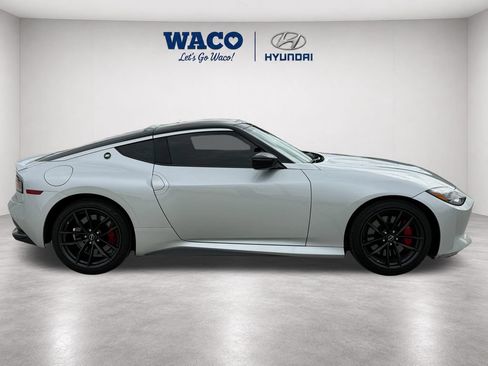 Used 2024 Nissan Z Performance w/ Floor Mat Package RWD image 9