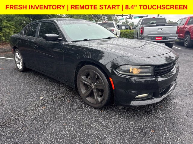 Used 2018 Dodge Charger R/T RWD image 1