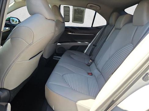 Used 2020 Toyota Camry SE AWD/4WD image 17