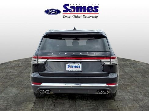 Used 2022 Lincoln Aviator Reserve w/ Equipment Group 201A RWD image 4