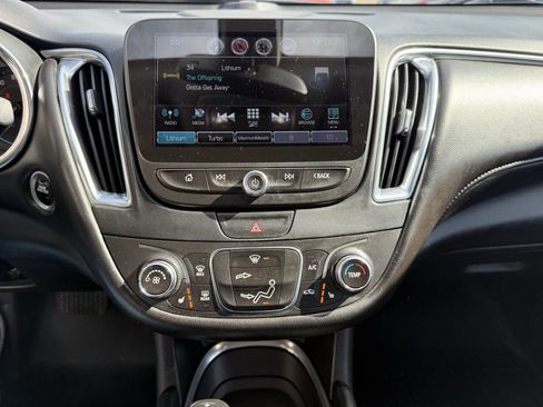 Used 2016 Chevrolet Malibu LT w/ Leather Package image 7