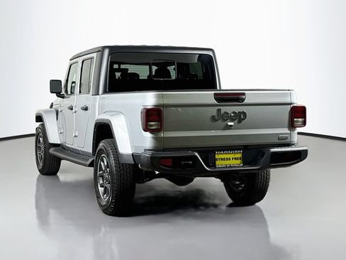 Used 2023 Jeep Gladiator Overland w/ Popular Equipment Package AWD/4WD image 6