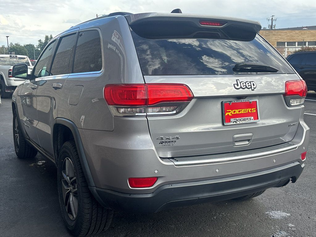 Used 2017 Jeep Grand Cherokee Limited AWD/4WD image 8