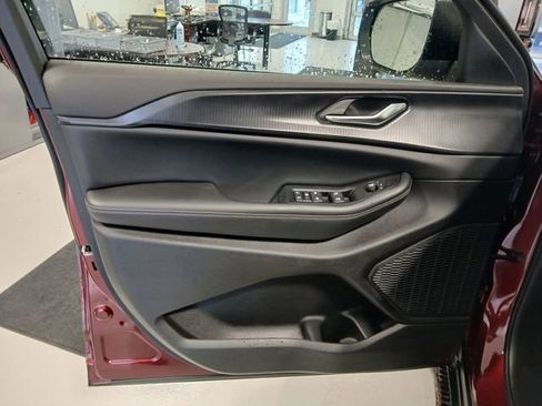 New 2026 Jeep Grand Cherokee Laredo X image 11