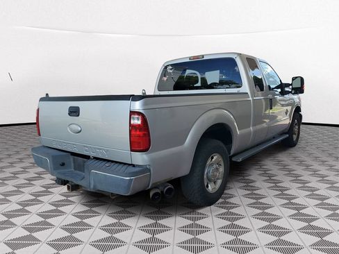 Used 2011 Ford F250 XLT w/ XLT Interior Pkg RWD image 6