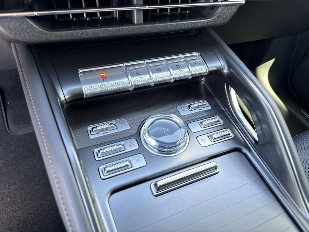 New 2026 Lincoln Nautilus Premier w/ Equipment Group 102A AWD/4WD image 29
