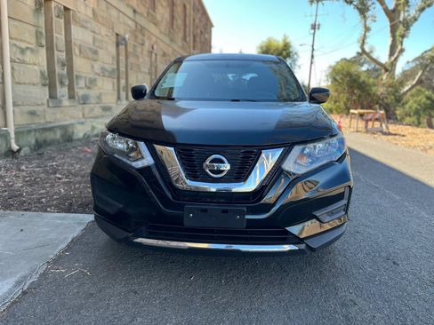Used 2017 Nissan Rogue S FWD image 8
