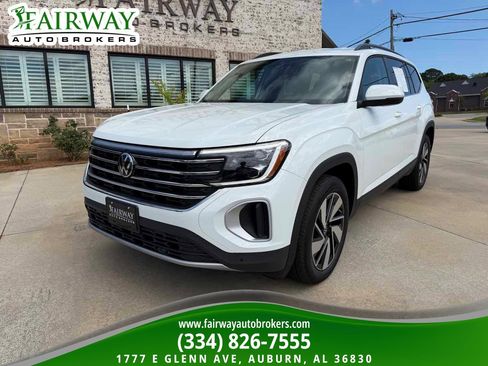 Used 2025 Volkswagen Atlas SE AWD/4WD image 38
