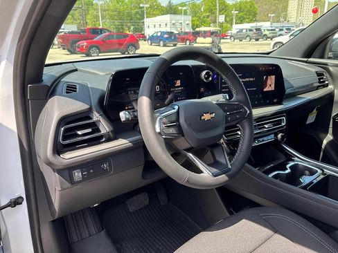 New 2026 Chevrolet Traverse LT FWD image 13