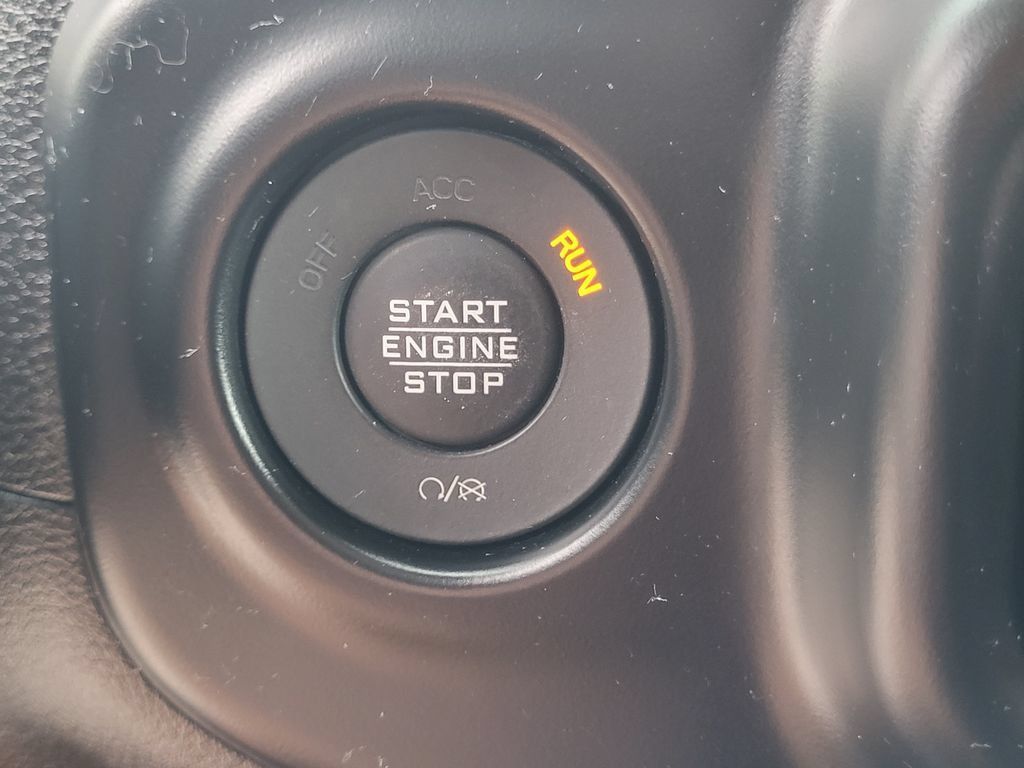 Used 2022 Jeep Gladiator Sport AWD/4WD image 27