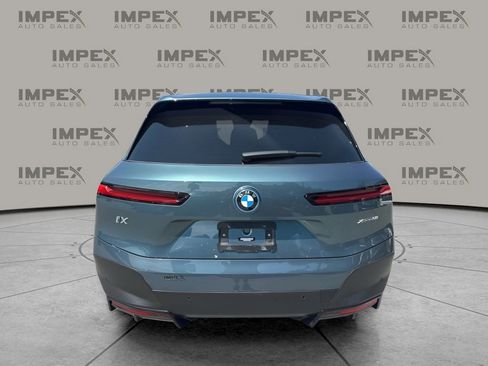 Used 2023 BMW iX xDrive50 w/ Convenience Package AWD/4WD image 4