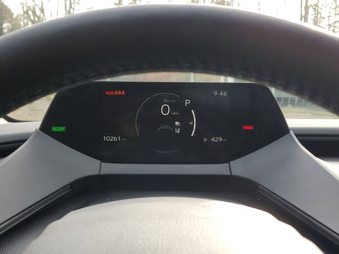 Certified 2025 Toyota Prius Limited image 21