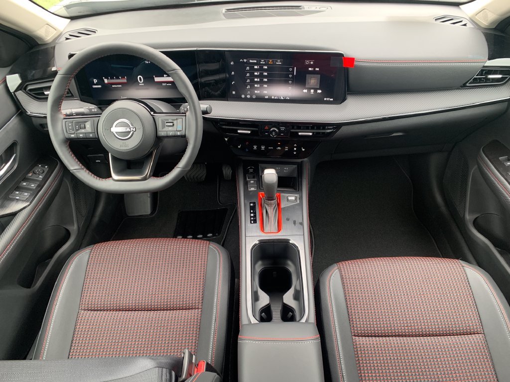 New 2027 Nissan Kicks SR w/ SR Premium Package FWD image 11