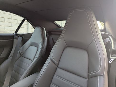 Certified 2025 Porsche 911 Carrera w/ Premium Package image 5