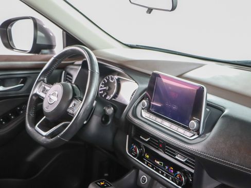 Used 2023 Nissan Rogue SV w/ SV Premium B Package FWD image 26