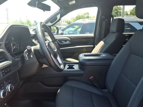 Used 2021 GMC Yukon SLE w/ Gmc Pro Safety Plus Package AWD/4WD image 22