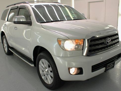 Used 2008 Toyota Sequoia Platinum image 12