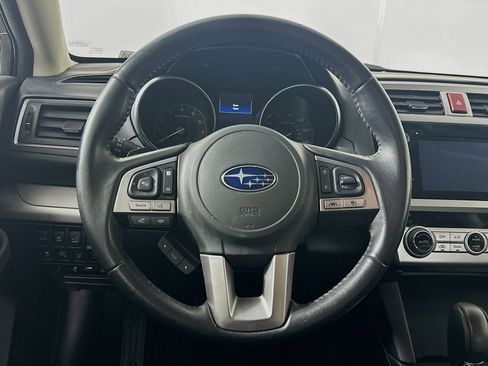 Used 2017 Subaru Outback 2.5i Premium image 18