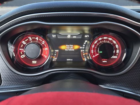 Used 2016 Dodge Challenger SRT Hellcat image 37