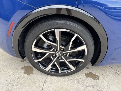 Used 2024 Toyota Prius Prime FWD image 36