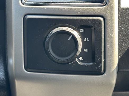 Used 2018 Ford F150 Lariat image 22