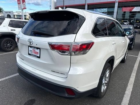 Used 2015 Toyota Highlander Limited Platinum AWD/4WD image 8