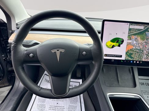 Used 2021 Tesla Model 3 Standard Range Plus RWD image 11