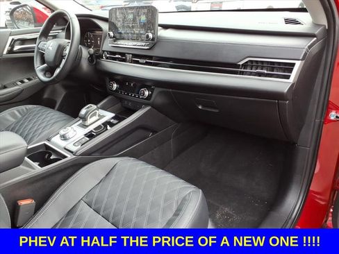 Used 2023 Mitsubishi Outlander SEL 40th Anniversary AWD/4WD image 11
