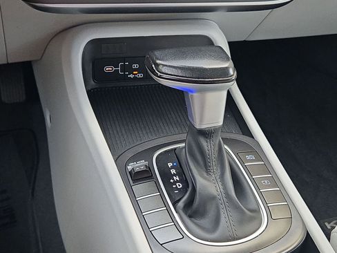 Used 2024 Hyundai Kona SEL image 16