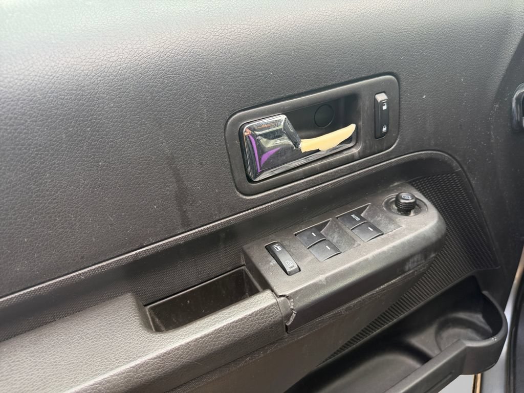 Used 2008 Ford Edge SEL FWD image 19