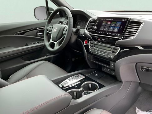 New 2026 Honda Ridgeline Black Edition image 18