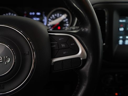 Used 2020 Jeep Compass Latitude w/ Cold Weather Group image 19