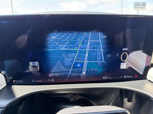Certified 2025 Lincoln Aviator AWD image 18