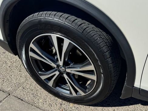 Used 2020 Nissan Rogue SV w/ Sun & Sound Touring Package image 26