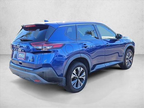 Used 2022 Nissan Rogue SV image 5