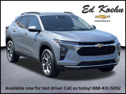 New 2026 Chevrolet Trax LT FWD image 1