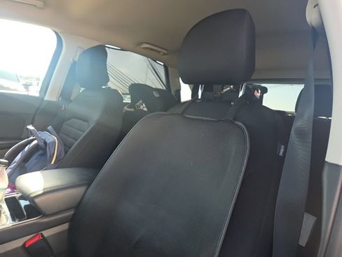 Used 2019 Ford Edge SEL FWD image 35