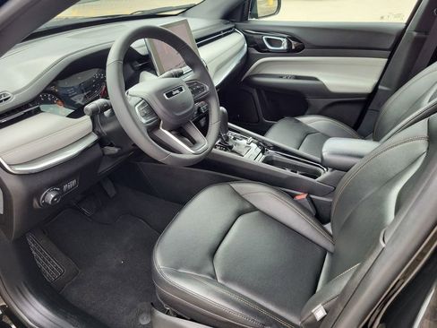 Used 2024 Jeep Compass Limited w/ Sun and Sound Group image 13