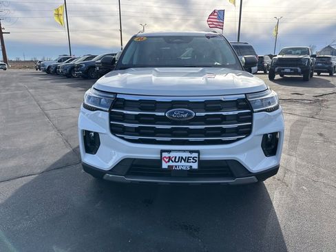 New 2026 Ford Explorer Active w/ Active Comfort Package image 17