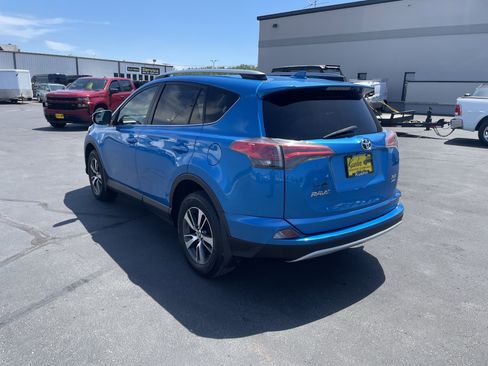 Used 2017 Toyota RAV4 XLE w/ All Weather Liner Package AWD/4WD image 6