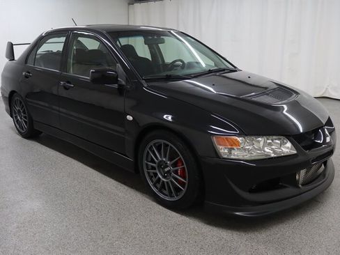 Used 2003 Mitsubishi Lancer Evolution AWD/4WD image 1