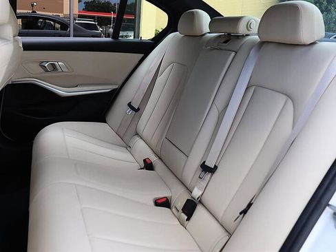 Used 2020 BMW 330i xDrive Sedan w/ Convenience Package AWD/4WD image 16