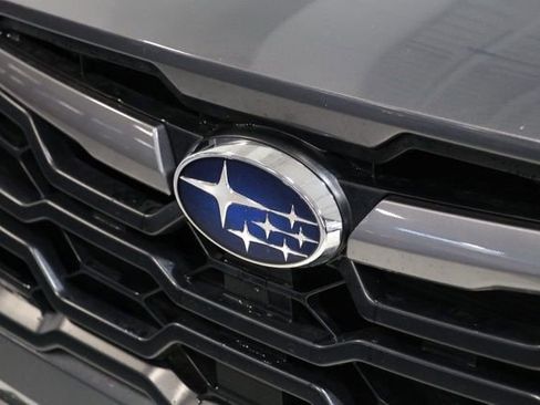 Used 2025 Subaru Crosstrek 2.0i Premium image 10