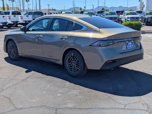 New 2026 Nissan Sentra SV FWD image 4